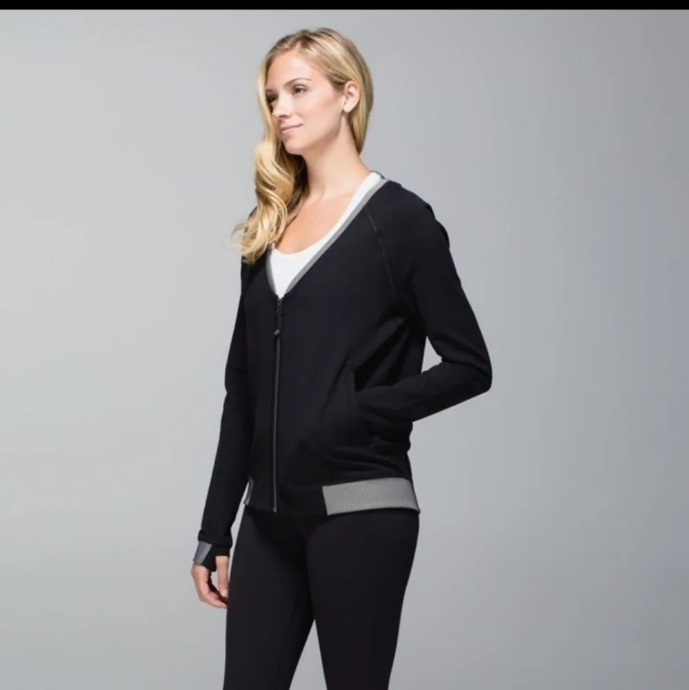 𝅺Lululemon Athletica H'om V-neck Plunge Neck Collarless Full Zipup Jacket Sz.6